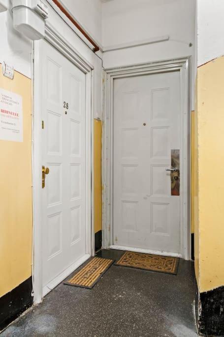 Bamboo Ultra Central Apartment Bucharest Exterior photo